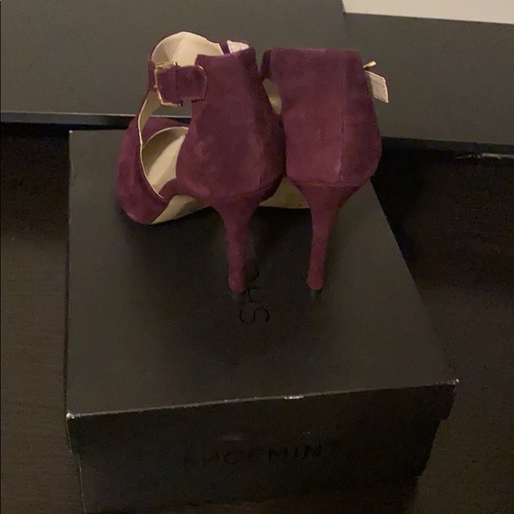 BRAND NEW!!! Suede wine pointed heels - Picture 3 of 4